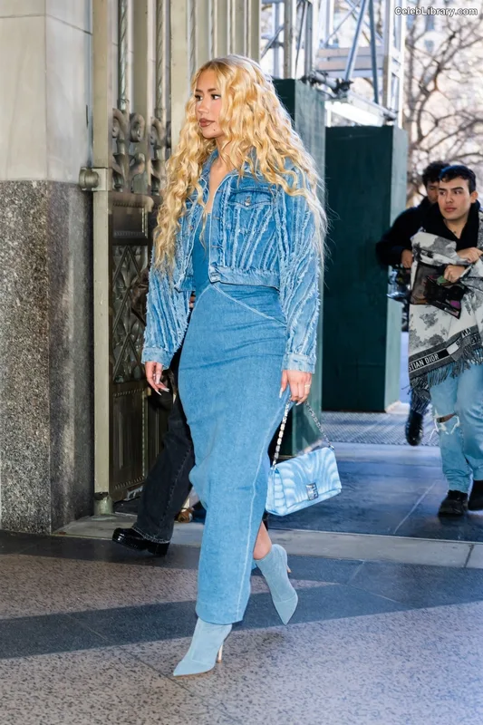 Iggy Azalea photo 21 of 757