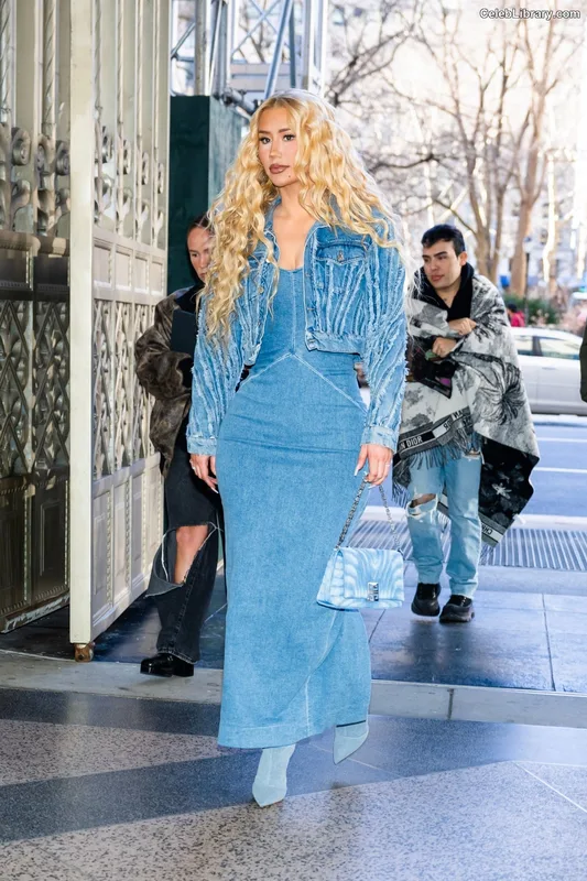 Iggy Azalea photo 22 of 757