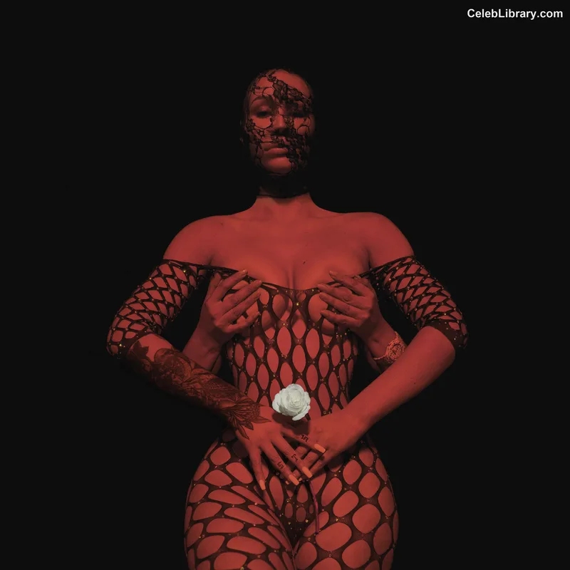 Iggy Azalea photo 10 of 757