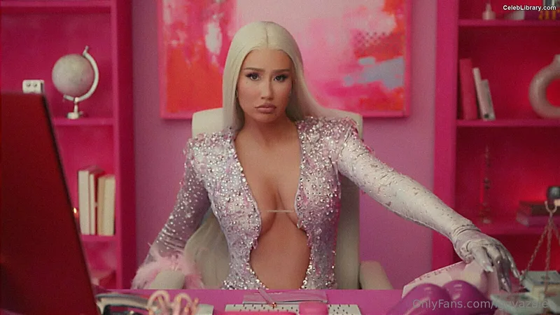 Iggy Azalea photo 6 of 757