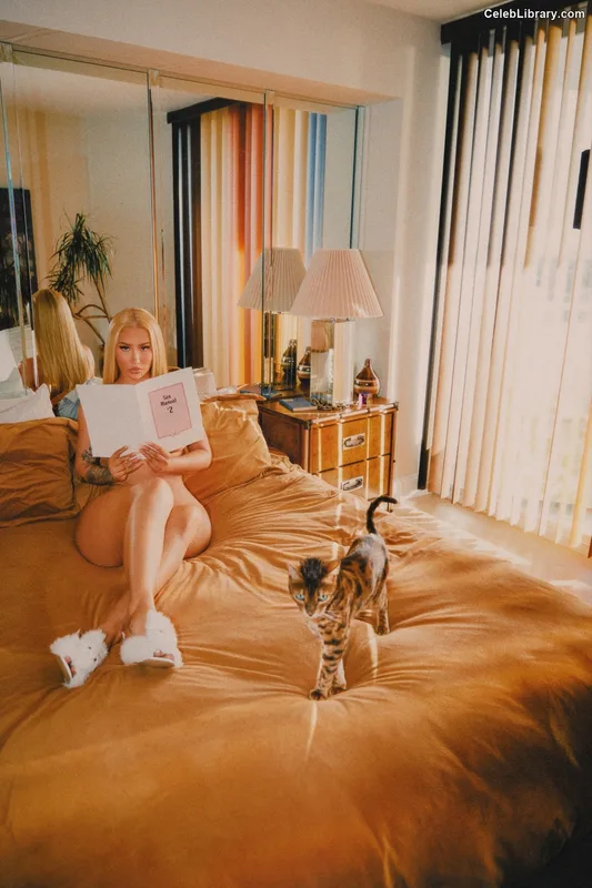 Iggy Azalea photo 19 of 757