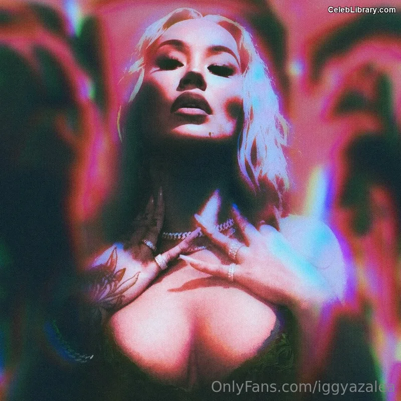 Iggy Azalea photo 15 of 757
