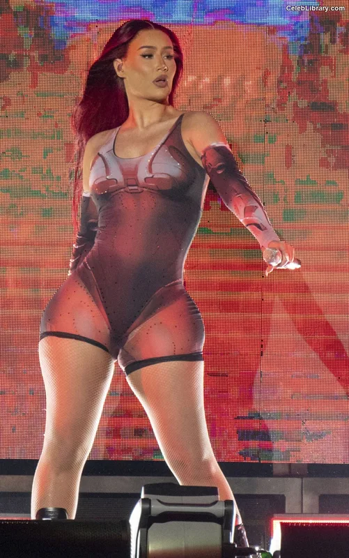 Iggy Azalea photo 15 of 757