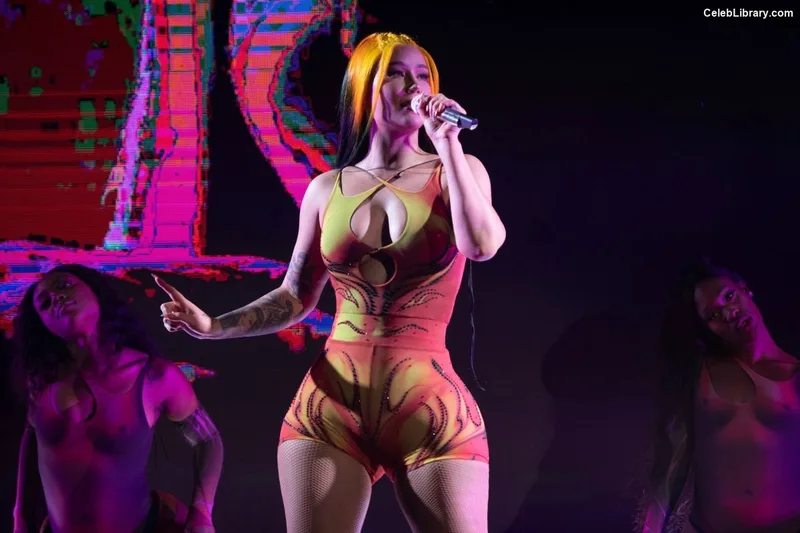 Iggy Azalea photo 20 of 757