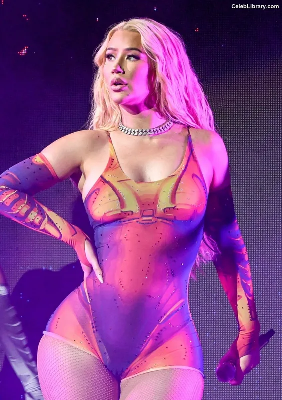 Iggy Azalea photo 22 of 757