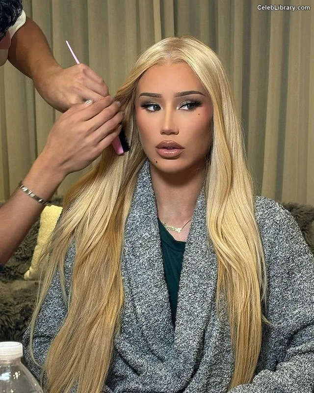 Iggy Azalea photo 20 of 757