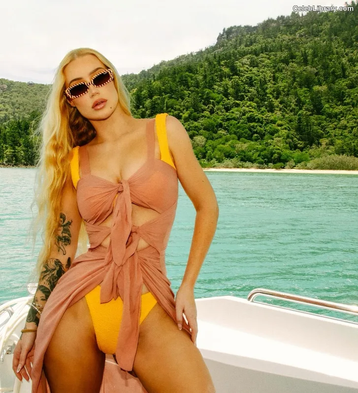 Iggy Azalea photo 5 of 757