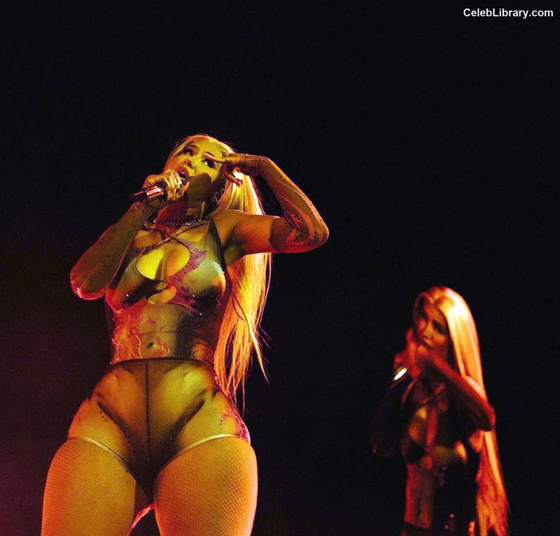 Iggy Azalea photo 21 of 757