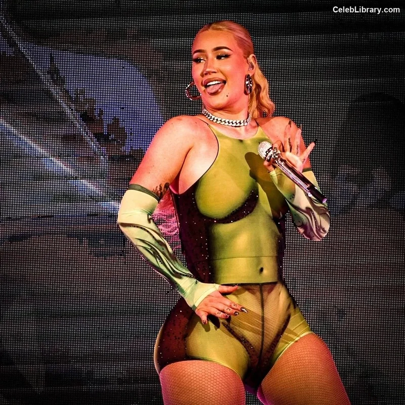 Iggy Azalea photo 16 of 757