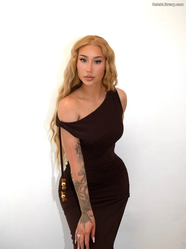 Iggy Azalea photo 18 of 757