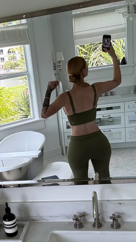 Iggy Azalea photo 19 of 757