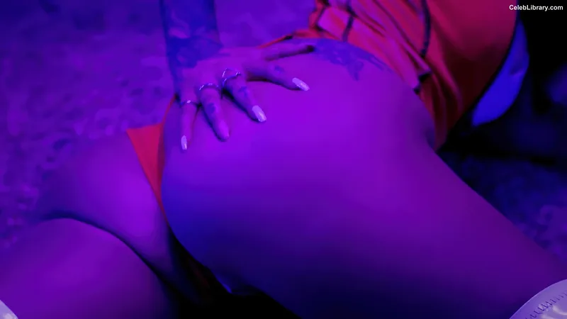 Iggy Azalea photo 8 of 757