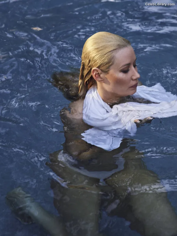 Iggy Azalea photo 2 of 757