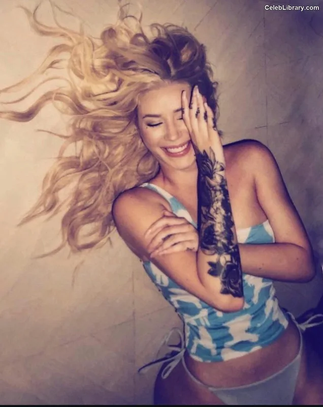 Iggy Azalea photo 6 of 757