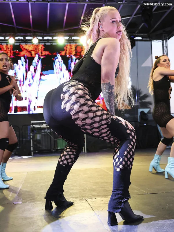 Iggy Azalea photo 12 of 757