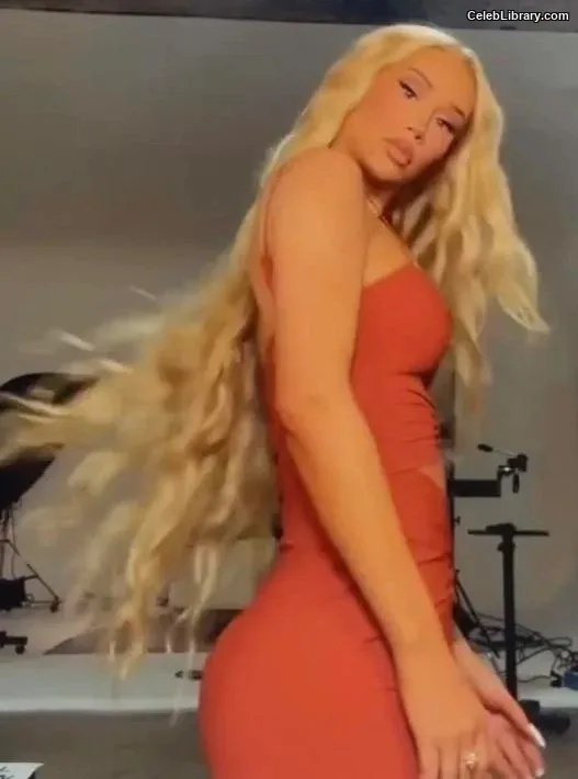 Iggy Azalea photo 13 of 757