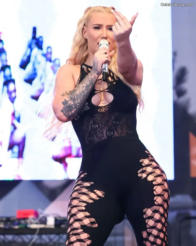 Iggy Azalea photo 17 of 757