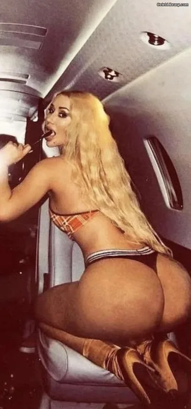 Iggy Azalea photo 11 of 757