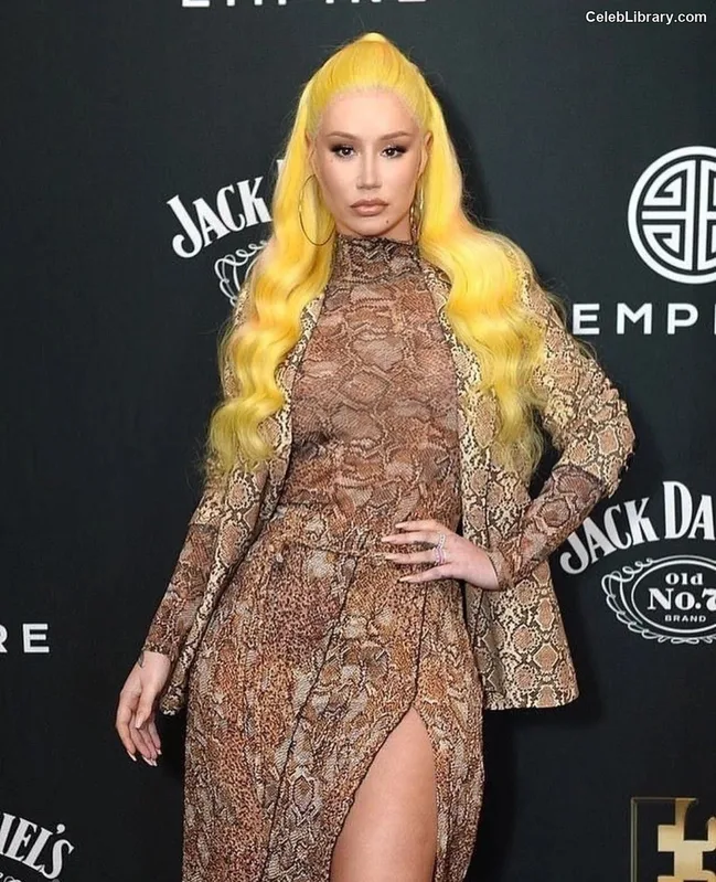 Iggy Azalea photo 4 of 757