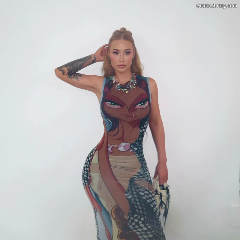 Iggy Azalea photo 11 of 757