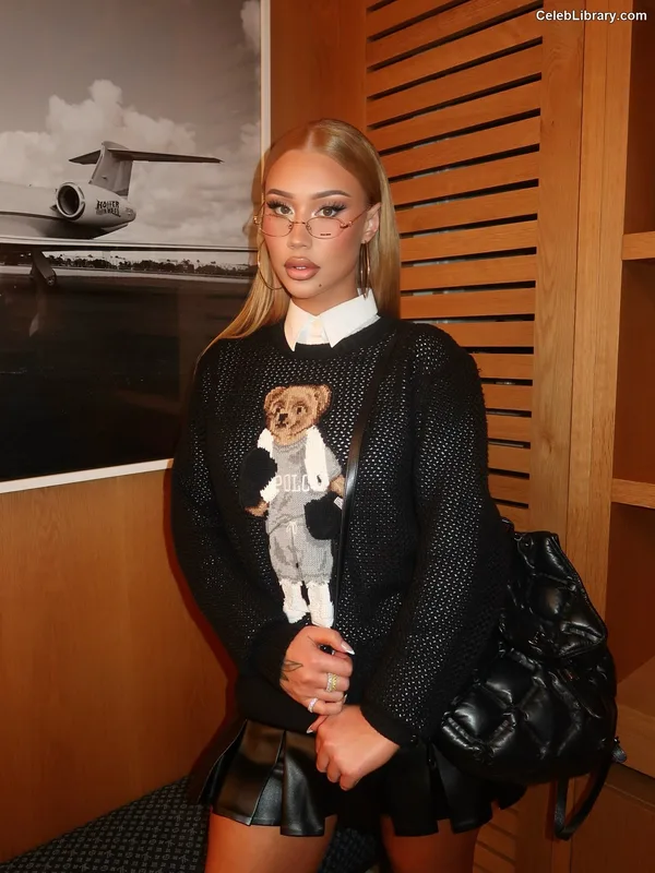 Iggy Azalea photo 15 of 757