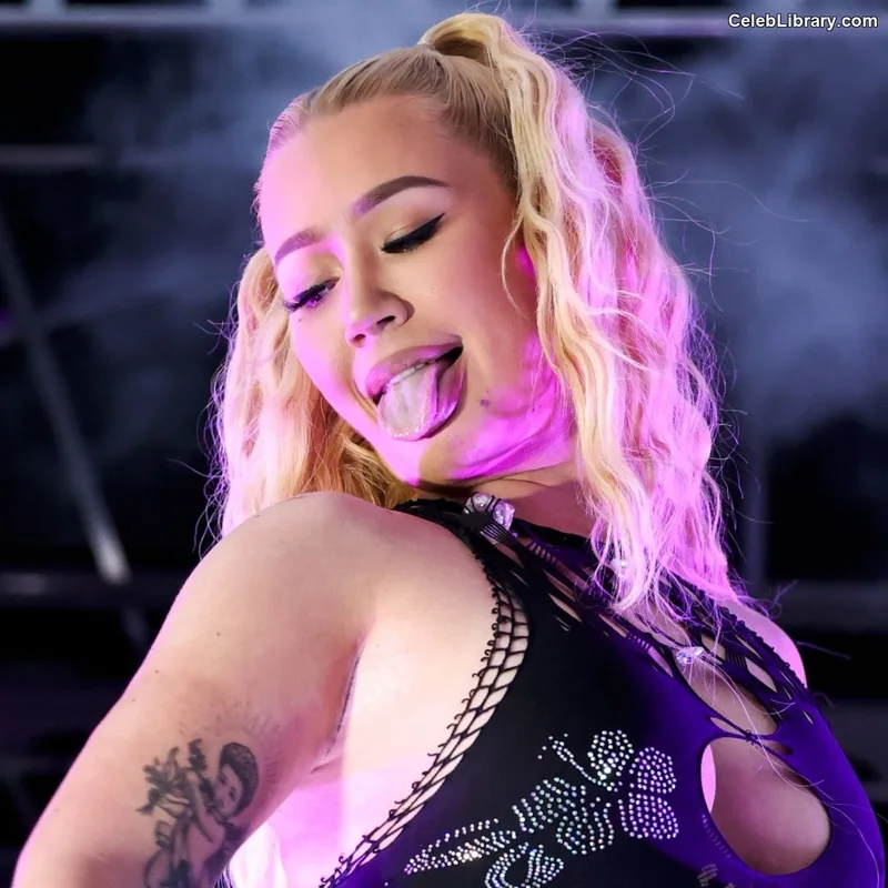 Iggy Azalea photo 11 of 757