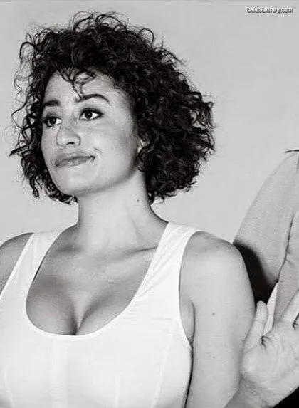 Ilana Glazer photo 11 of 45