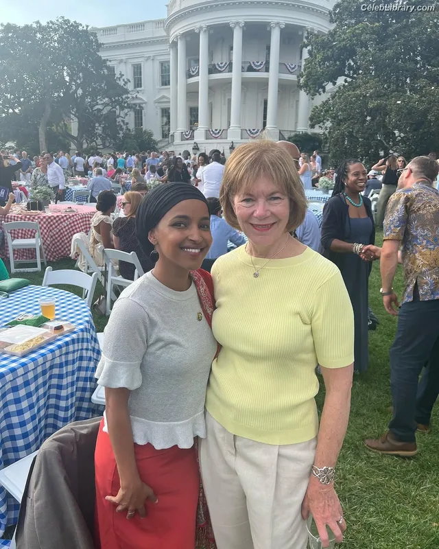 Ilhan Omar photo 4 of 13