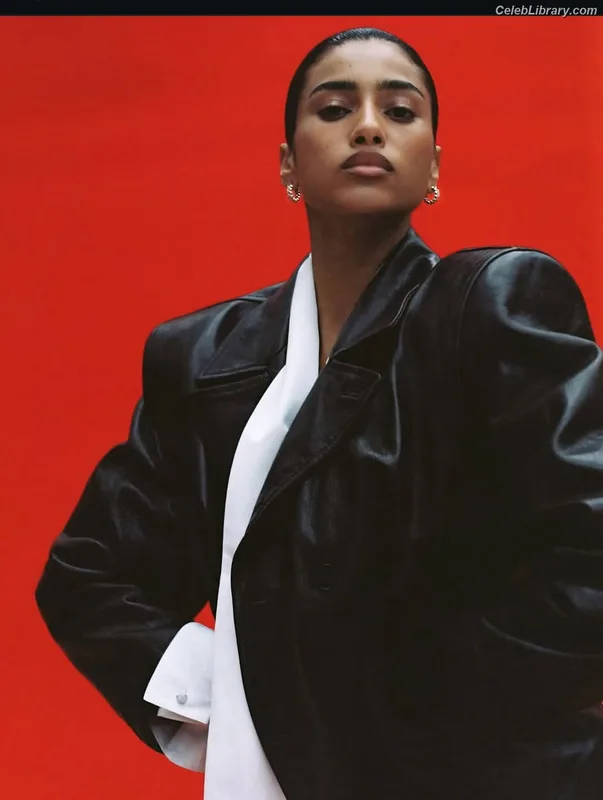 Imaan Hammam photo 11 of 58