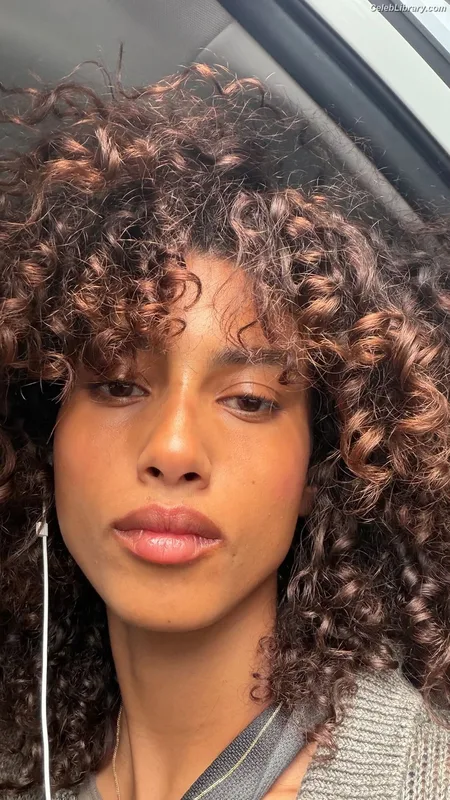 Imaan Hammam photo 23 of 58