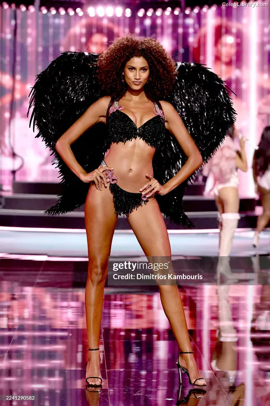Imaan Hammam photo 9 of 58