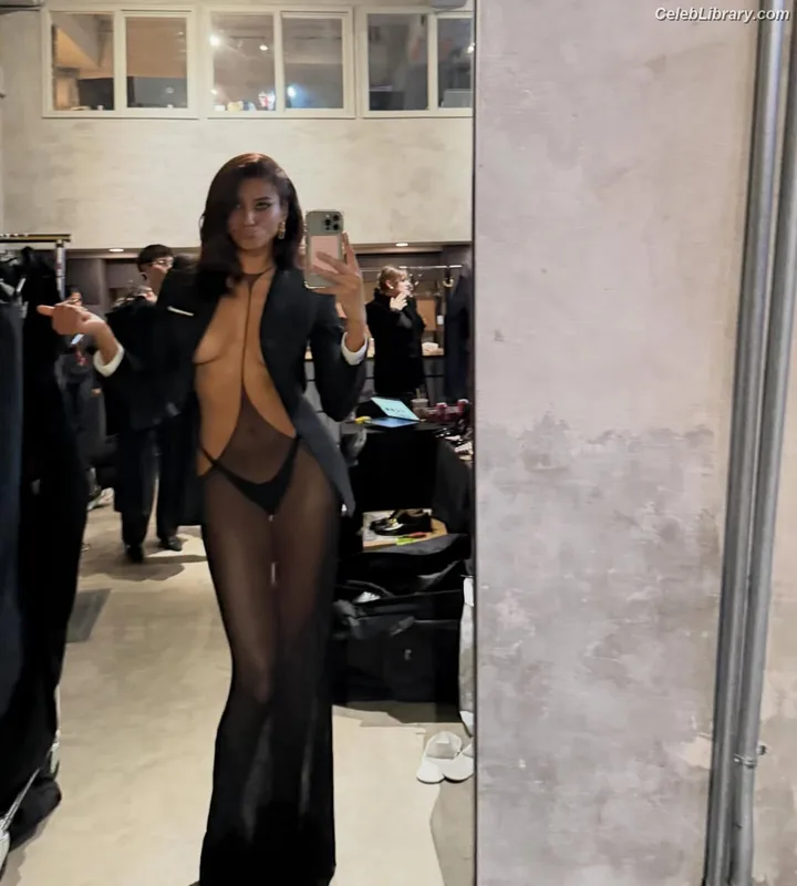 Imaan Hammam photo 9 of 58