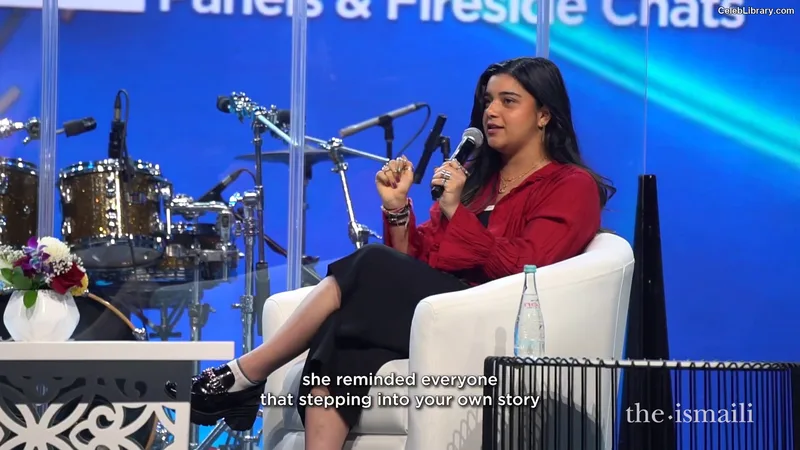 Iman Vellani photo 14 of 334