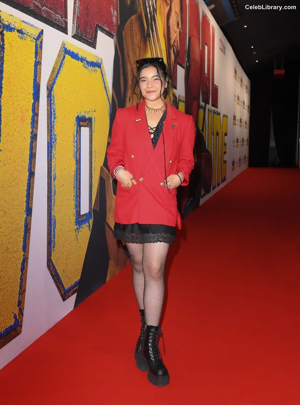 Iman Vellani photo 14 of 334