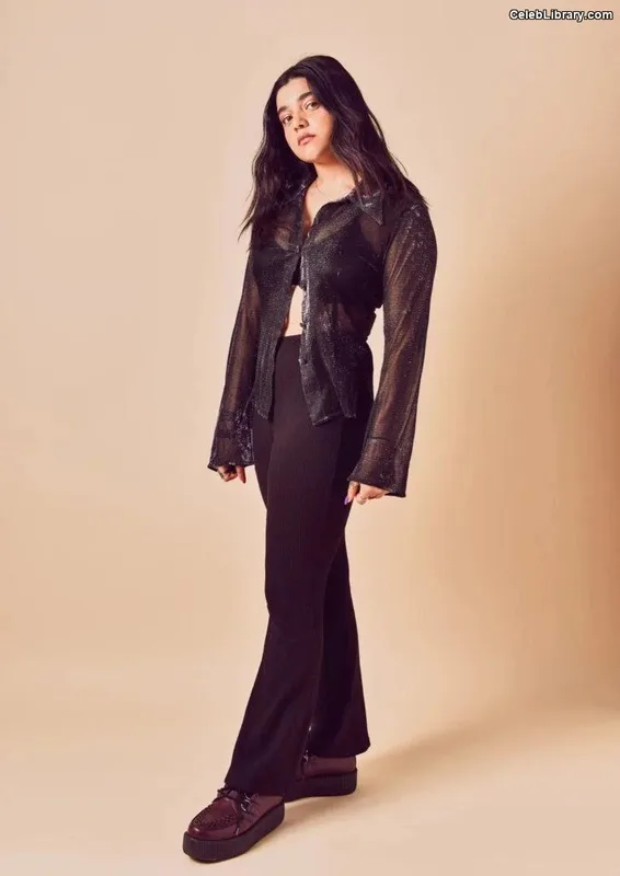 Iman Vellani photo 6 of 334