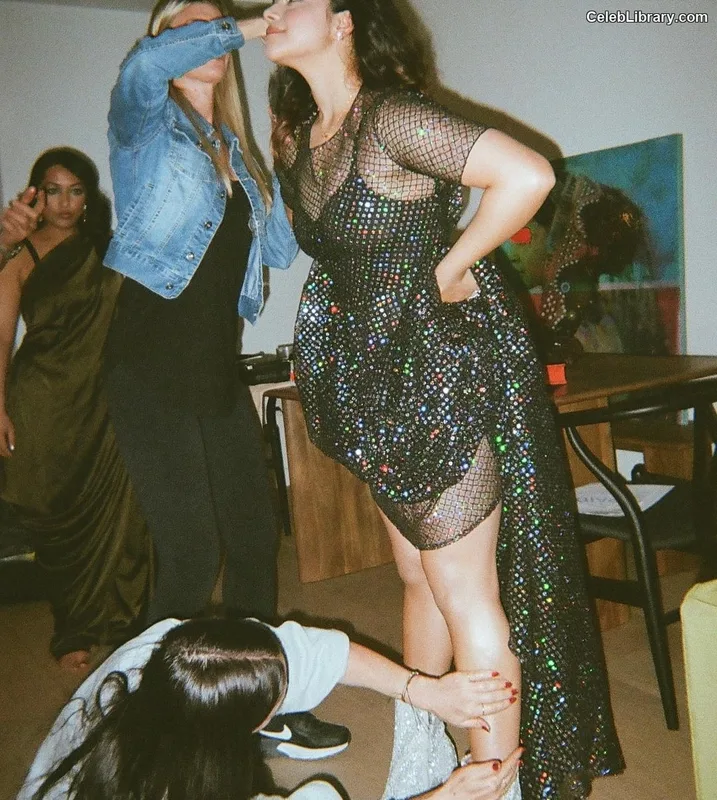 Iman Vellani photo 10 of 334