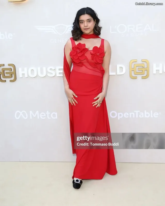 Iman Vellani photo 14 of 334
