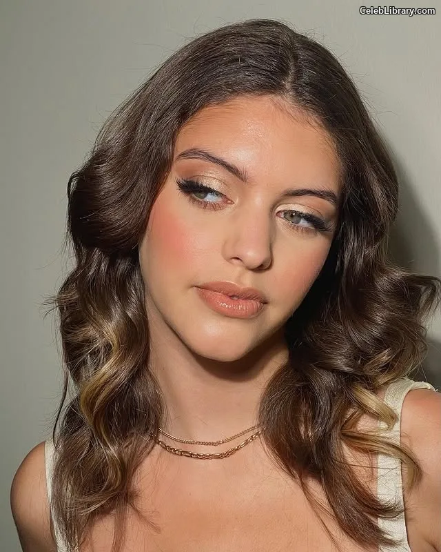 Imane Boudadi photo 14 of 69
