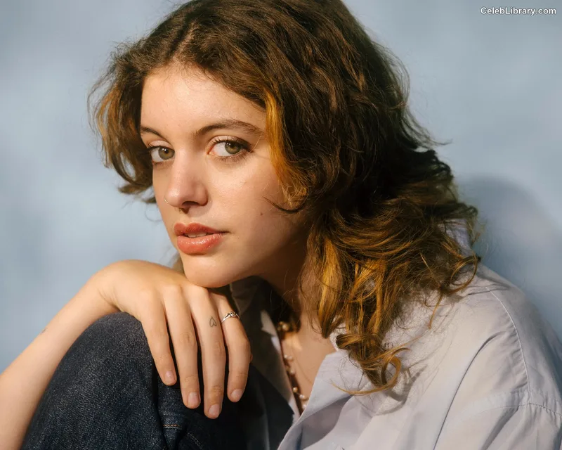 Imane Boudadi photo 3 of 69