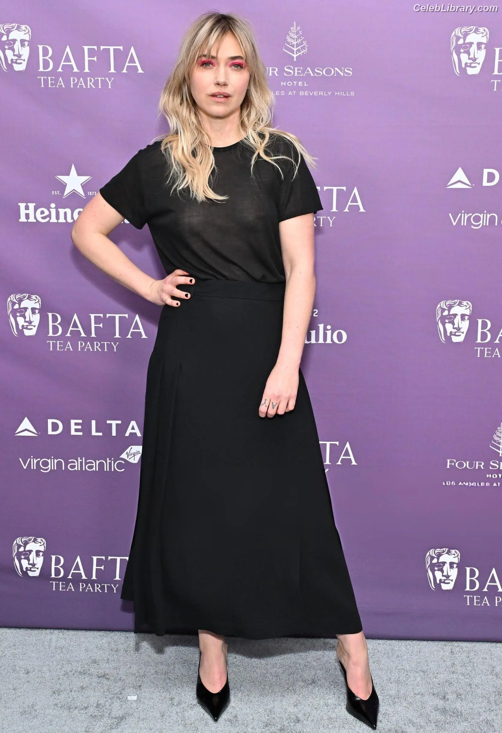 Imogen Poots photo 15 of 209
