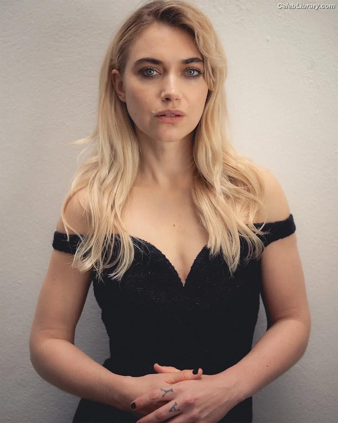 Imogen Poots photo 6 of 209