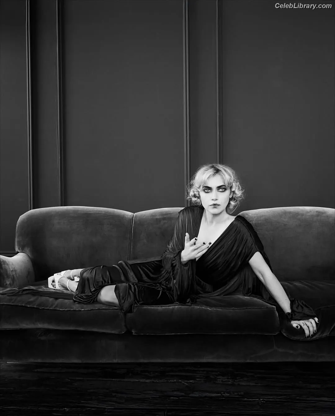 Imogen Poots photo 22 of 209