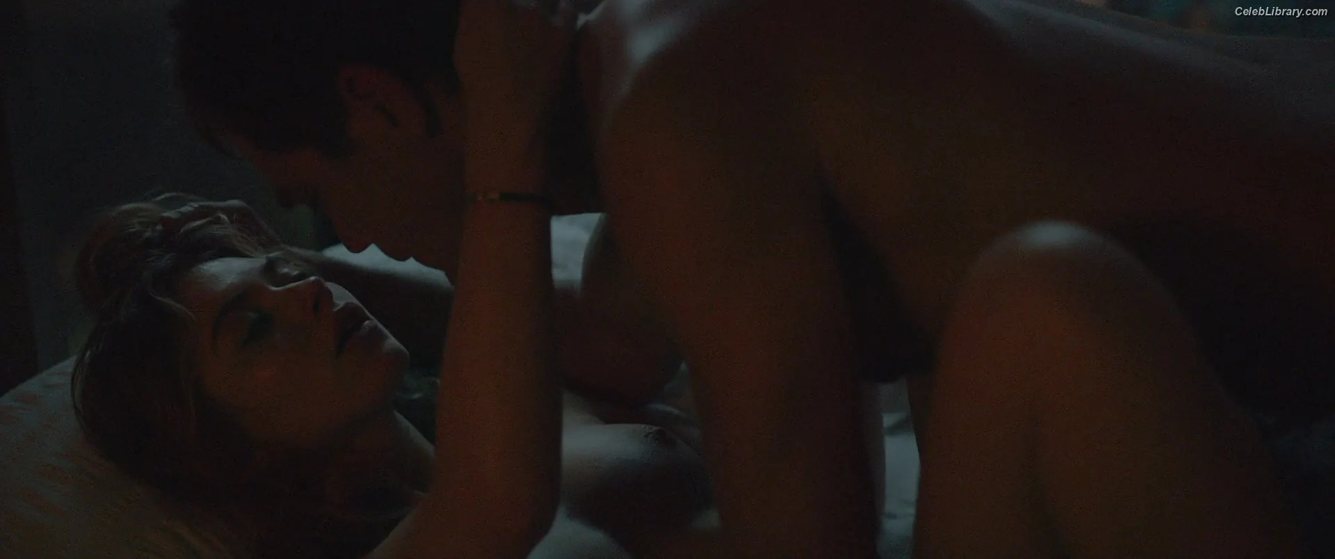 Imogen Poots photo 11 of 209