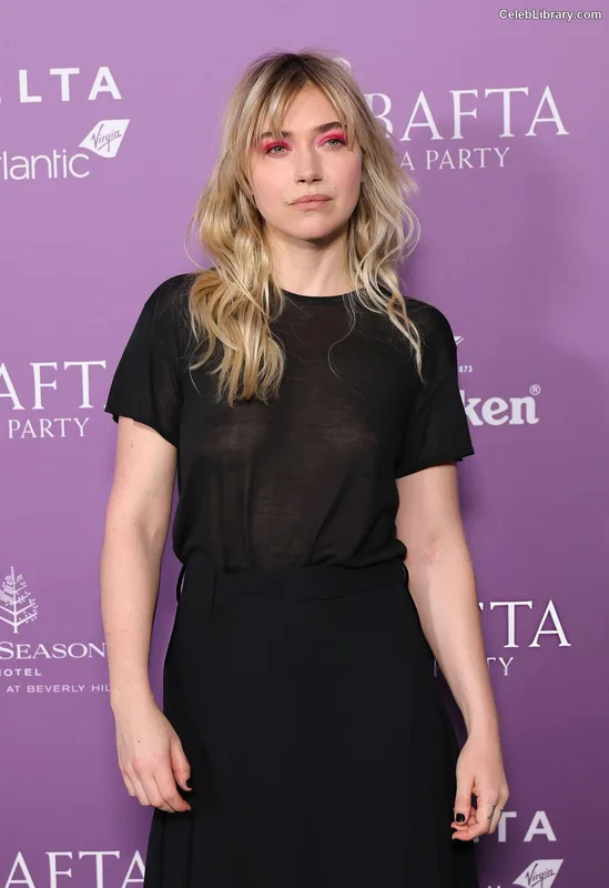 Imogen Poots photo 5 of 210