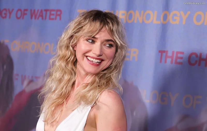 Imogen Poots photo 17 of 210