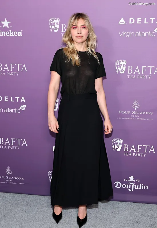 Imogen Poots photo 20 of 210