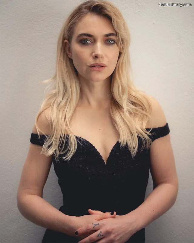 Imogen Poots photo 6 of 210