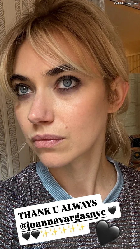 Imogen Poots photo 20 of 210