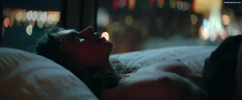 Imogen Poots photo 12 of 210