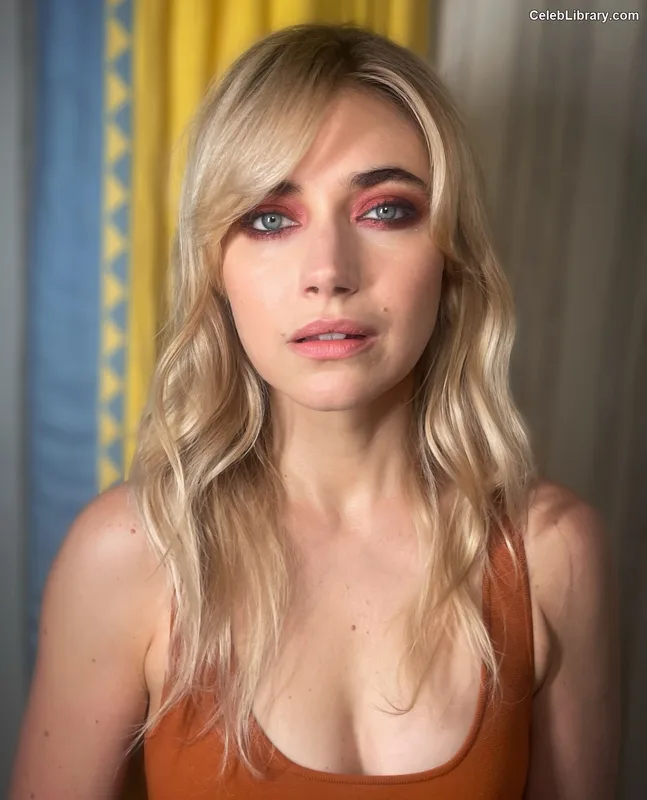 Imogen Poots photo 17 of 210